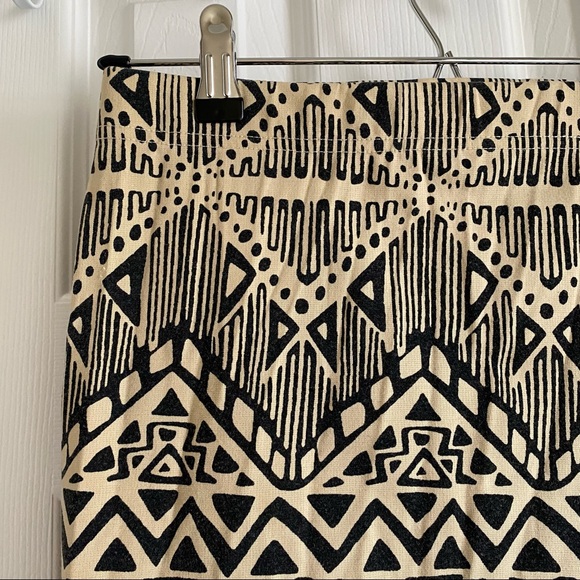 Urban Behavior Mini Skirt - Picture 2 of 4